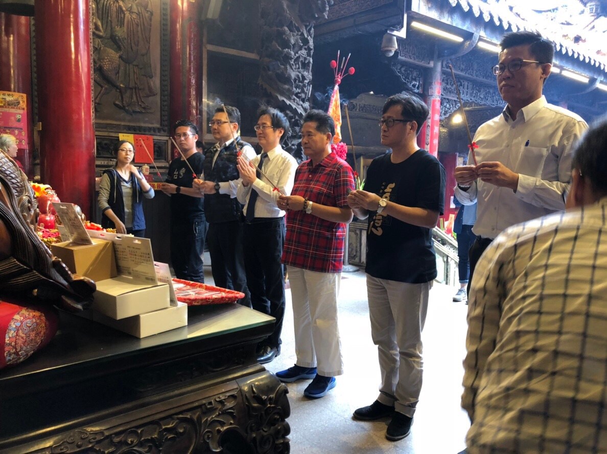 圖4_鎮瀾宮與一卡通發行今年遶境紀念卡 今日(4月1日)舉行過爐祈福儀式
